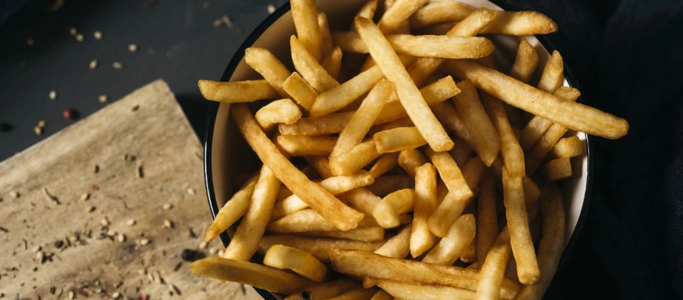 Οι απίθανες πατάτες που έχουν ξετρελάνει το Tik Tok – Οι πιο τραγανές που έχετε φάει (βίντεο)